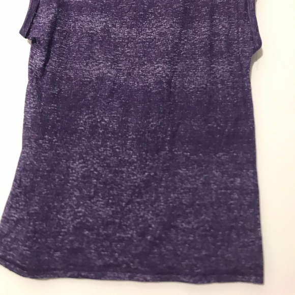 beautiful Disney blouse size M - Picture 4 of 9